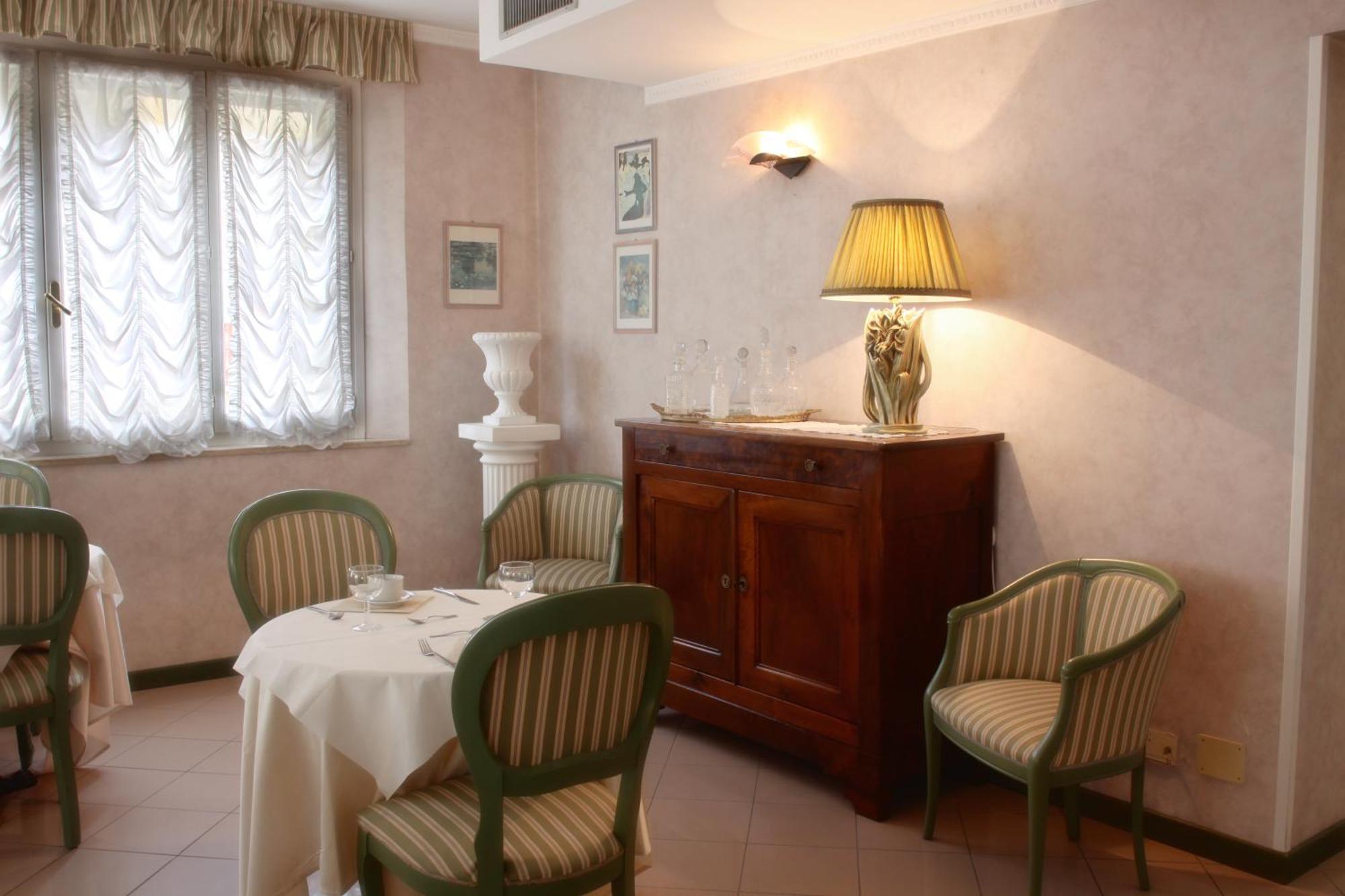 Hotel La Torre Rimini Buitenkant foto