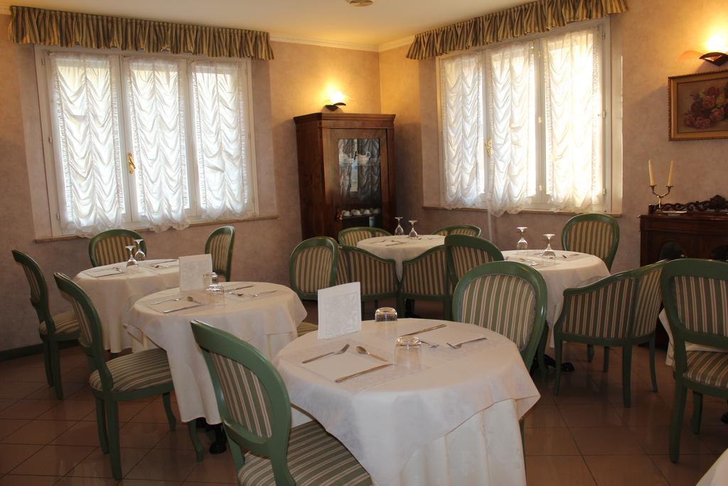 Hotel La Torre Rimini Buitenkant foto